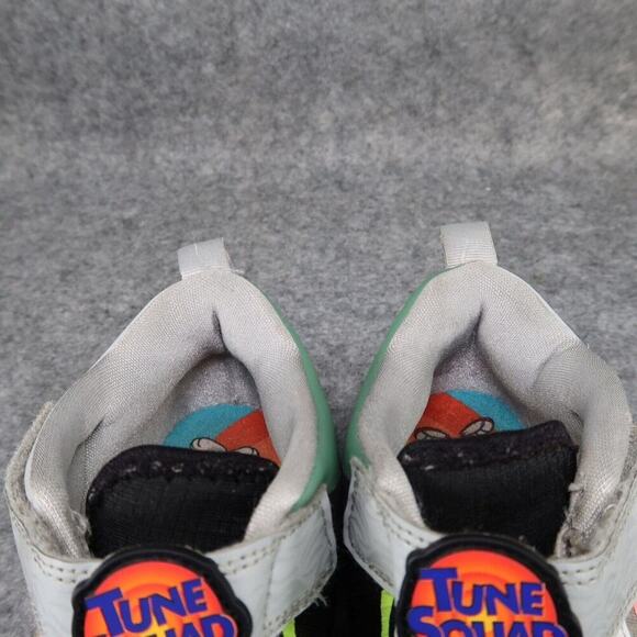 Nike Shoes Kids 3 Athletic Sneaker Space Jam Lebron 18 Bugs vs Marvin Basketball - Picture 13 of 14